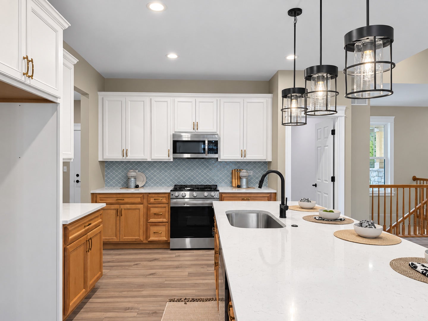 214 Burr Oak Circle, Elgin, IL 60124 214 Burr Oak Circle, Elgin, IL 60124