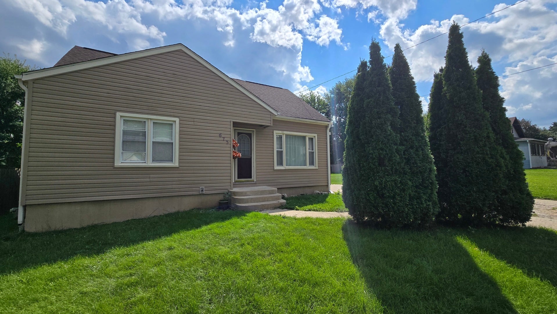 673 Orange Street, Elgin, IL 60123 673 Orange Street, Elgin, IL 60123