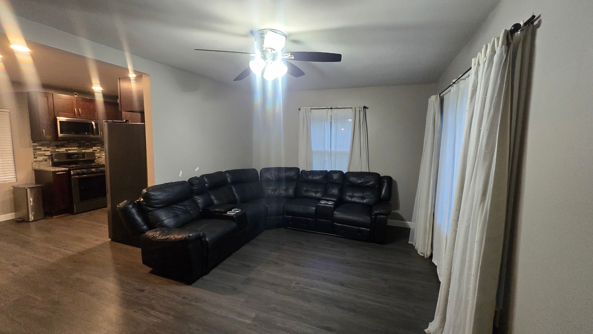 673 Orange Street, Elgin, IL 60123 673 Orange Street, Elgin, IL 60123