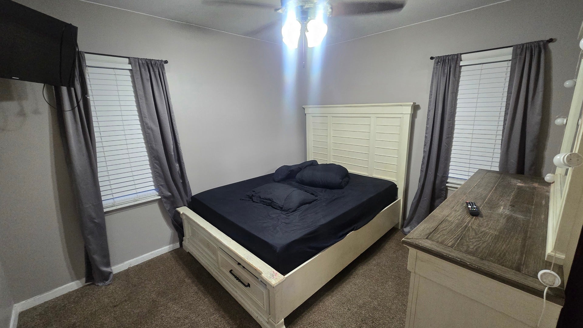 673 Orange Street, Elgin, IL 60123 673 Orange Street, Elgin, IL 60123