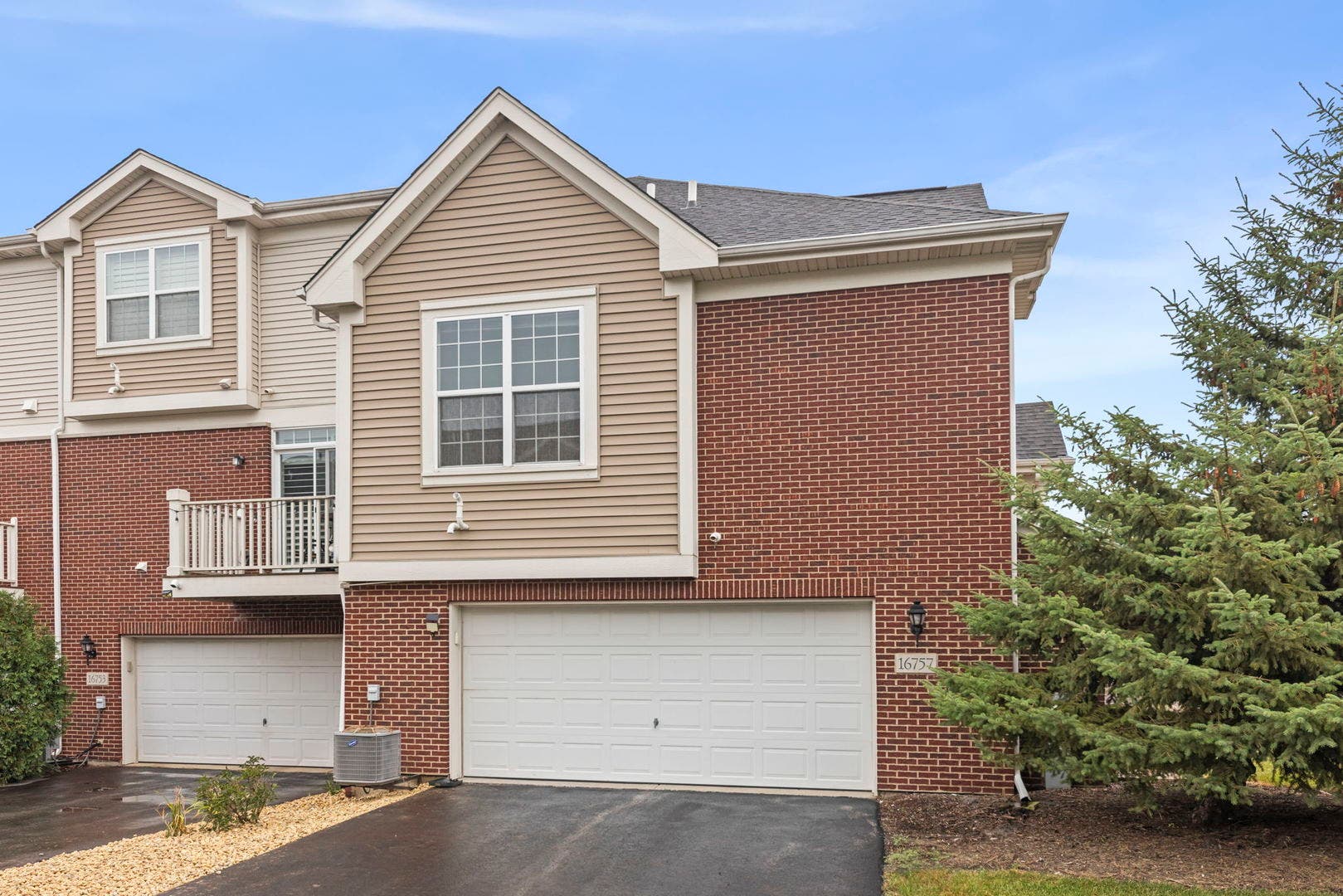 16757 Brighton Drive, Lemont, IL 60439