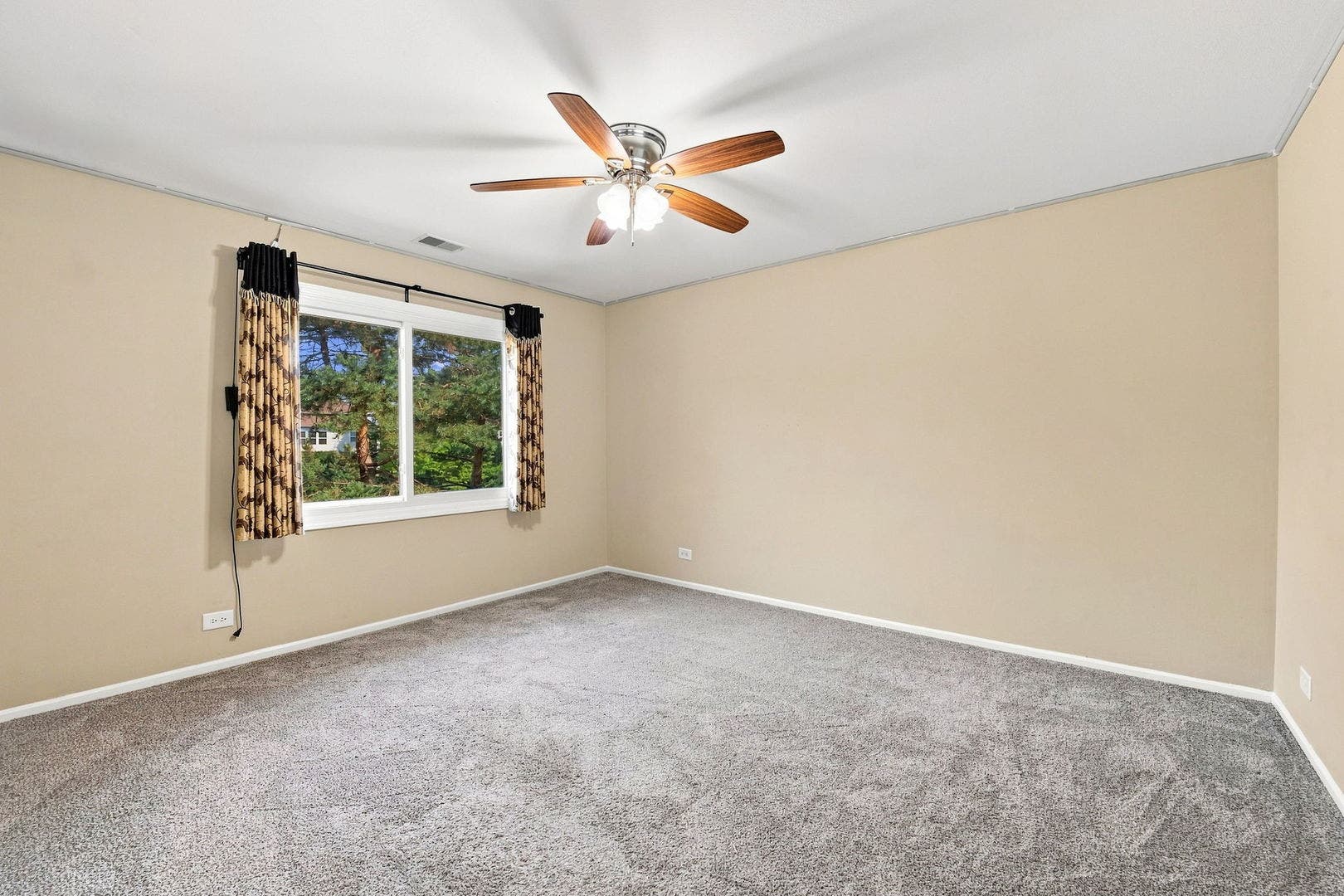 1056 N Pine Tree Circle, #0, Buffalo Grove, IL 60089 1056 N Pine Tree Circle, #0, Buffalo Grove, IL 60089
