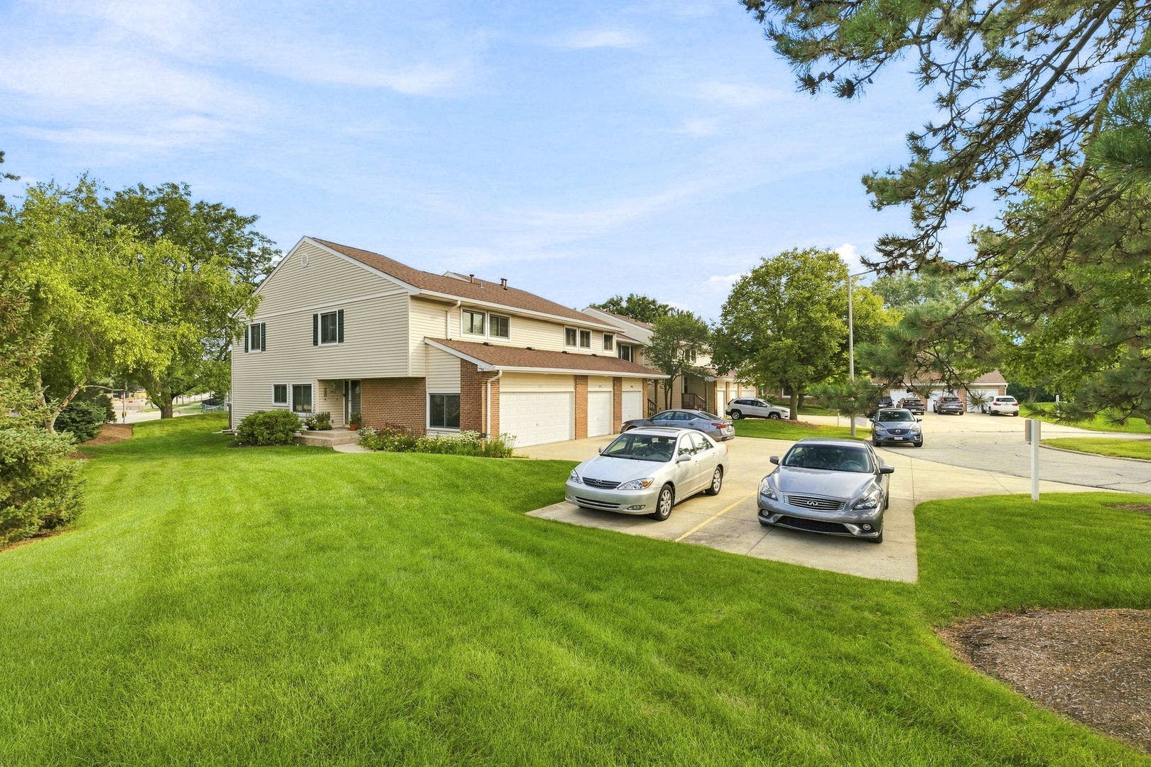 1056 N Pine Tree Circle, #0, Buffalo Grove, IL 60089 1056 N Pine Tree Circle, #0, Buffalo Grove, IL 60089
