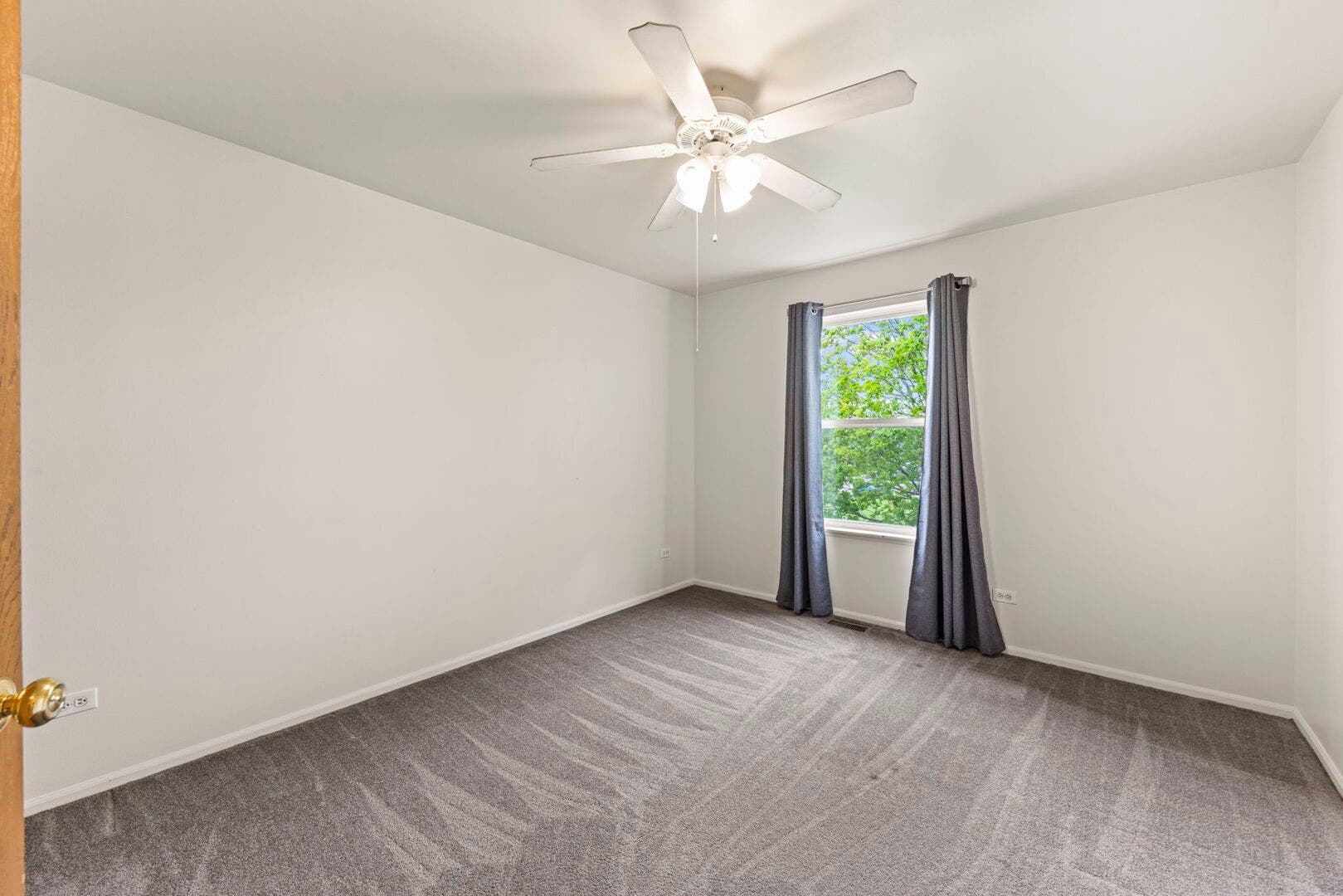 900 Chelsea Court, Aurora, IL 60504 900 Chelsea Court, Aurora, IL 60504