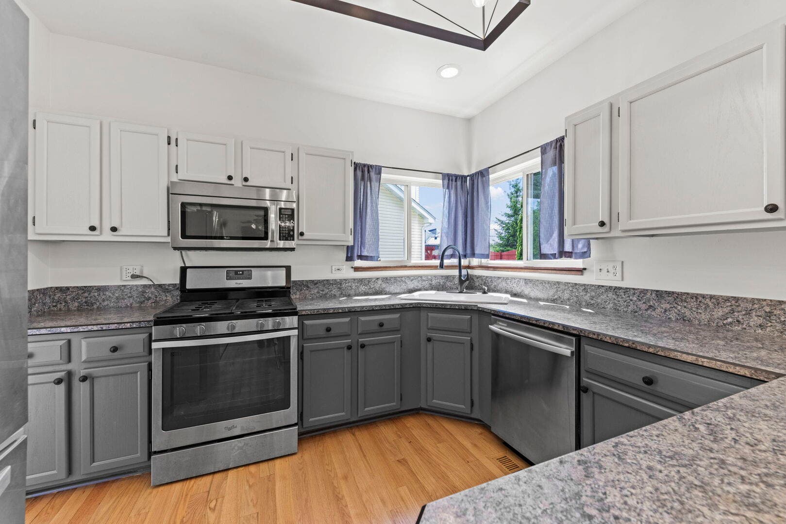 900 Chelsea Court, Aurora, IL 60504 900 Chelsea Court, Aurora, IL 60504