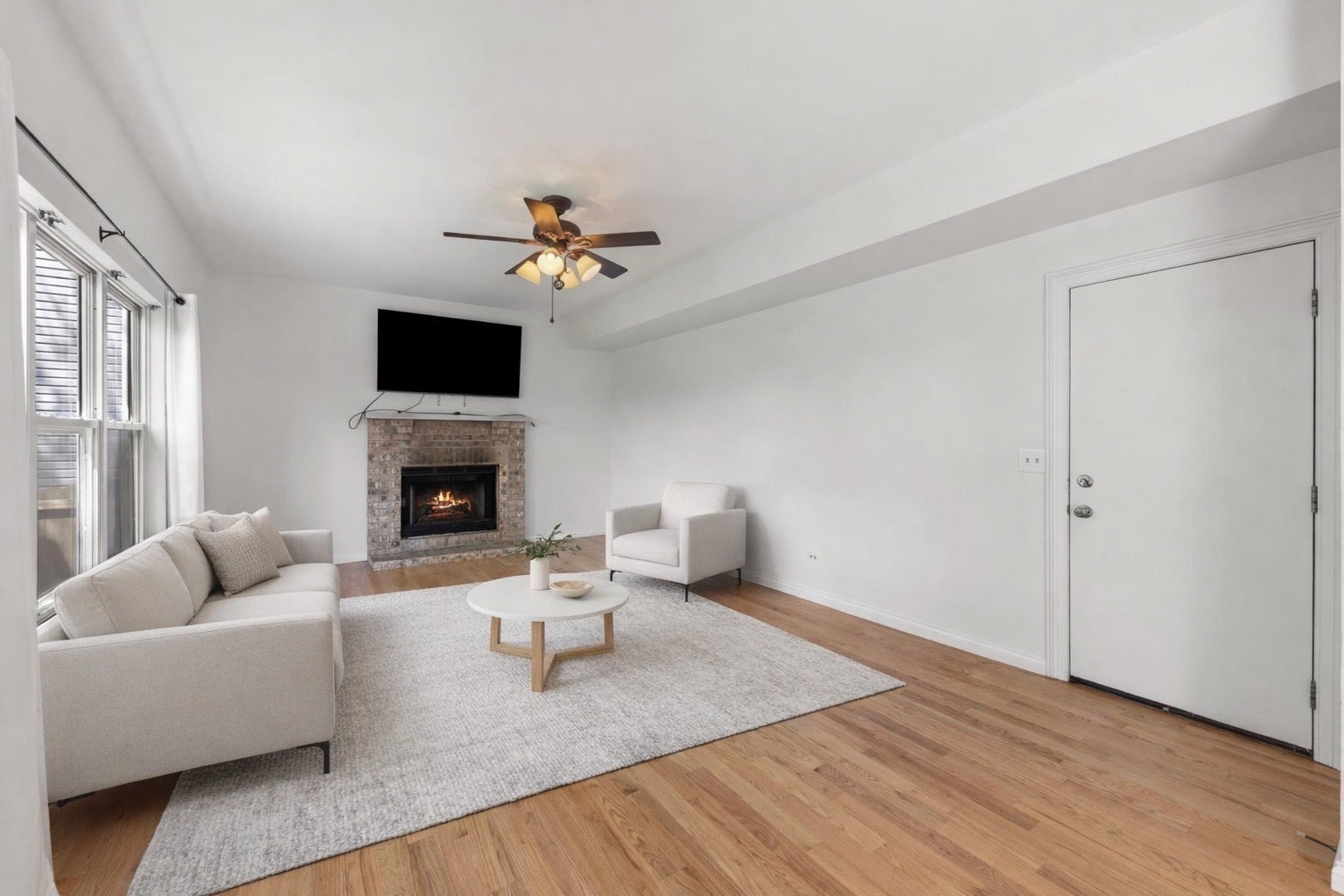 900 Chelsea Court, Aurora, IL 60504 900 Chelsea Court, Aurora, IL 60504
