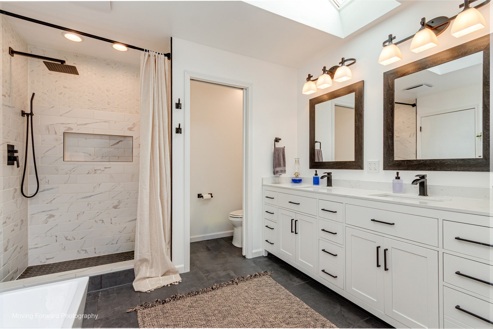 1301 Big Oak Trail, Aurora, IL 60506 1301 Big Oak Trail, Aurora, IL 60506