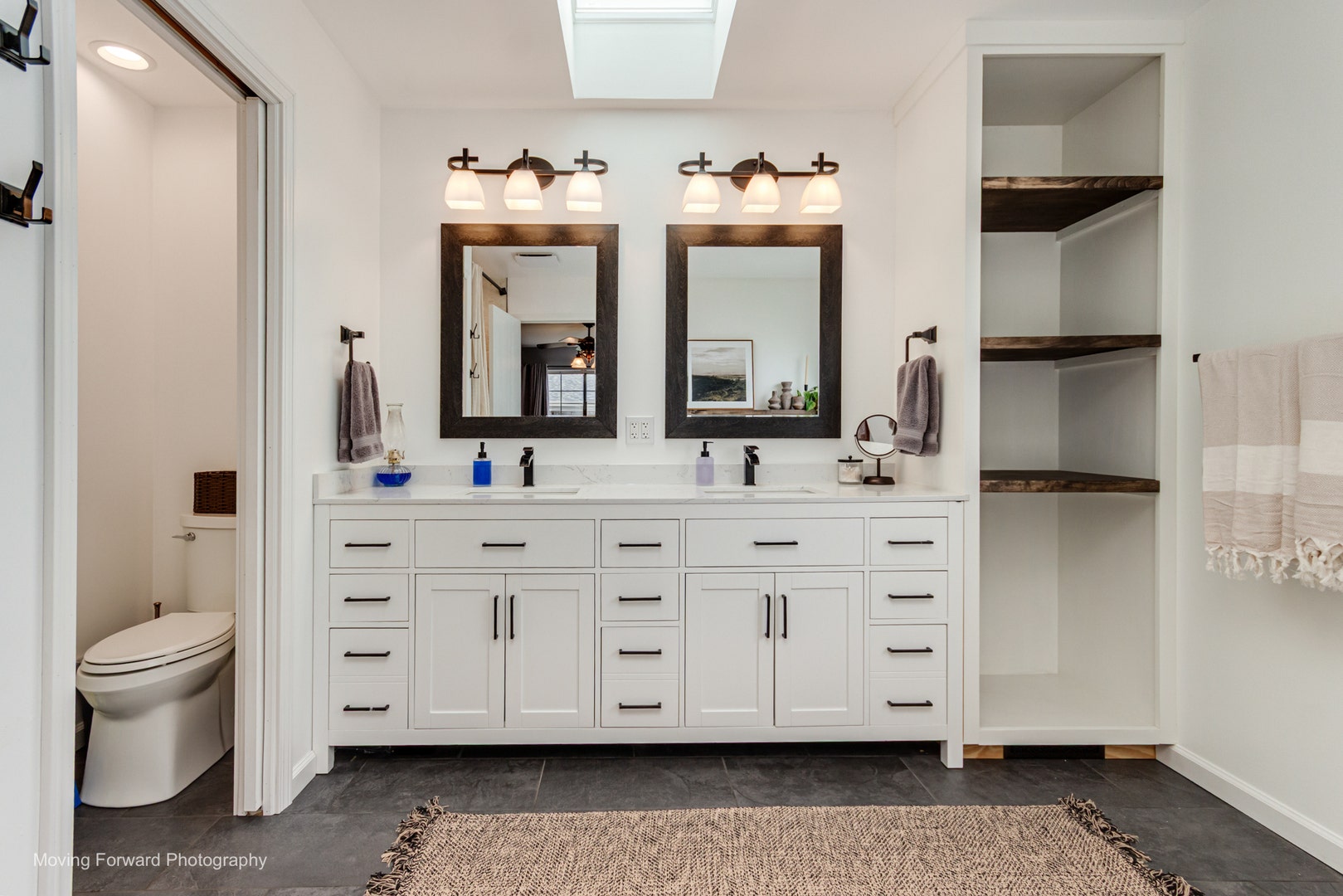 1301 Big Oak Trail, Aurora, IL 60506 1301 Big Oak Trail, Aurora, IL 60506