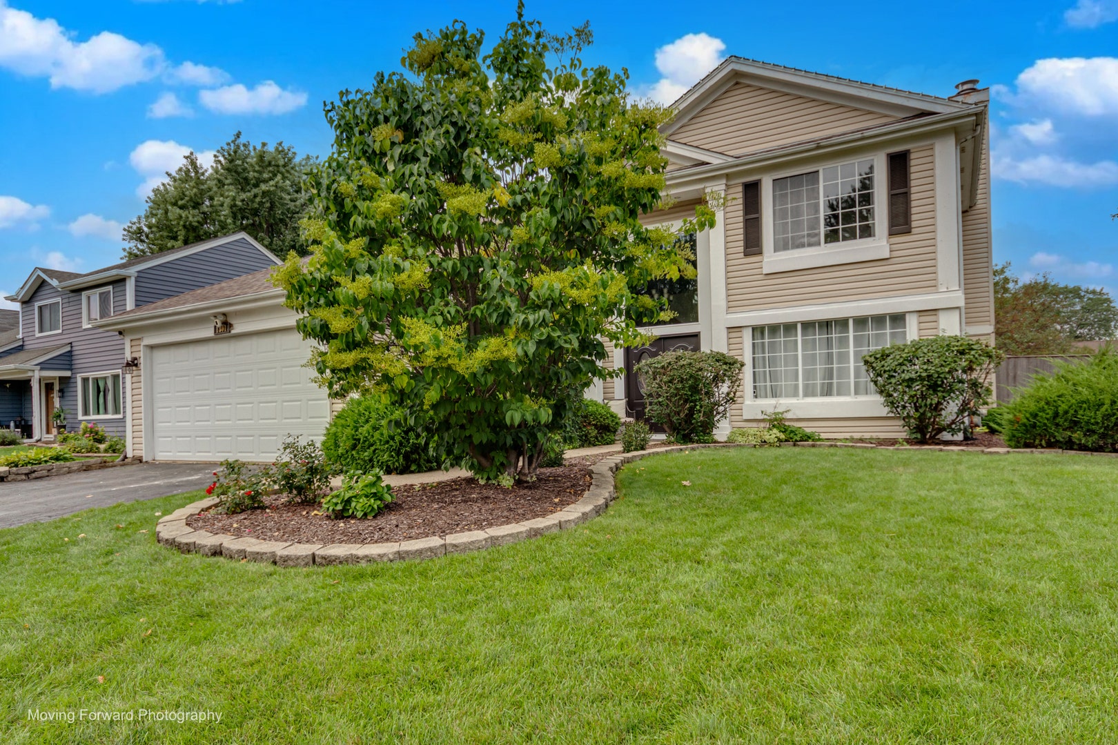 1301 Big Oak Trail, Aurora, IL 60506 1301 Big Oak Trail, Aurora, IL 60506