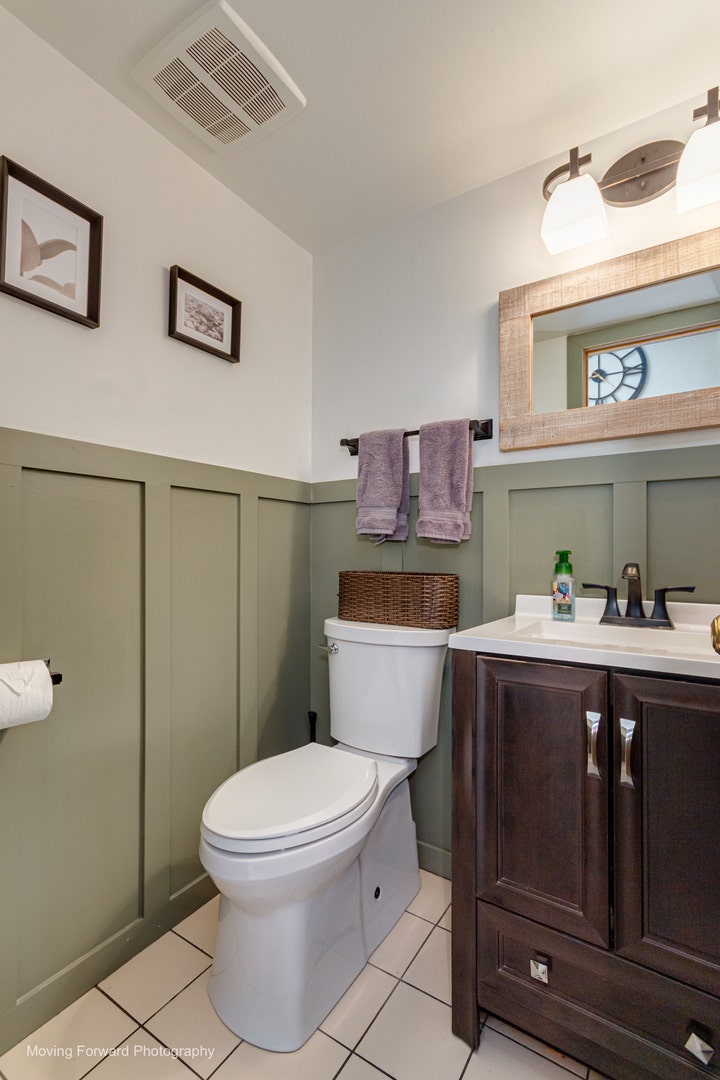 1301 Big Oak Trail, Aurora, IL 60506 1301 Big Oak Trail, Aurora, IL 60506