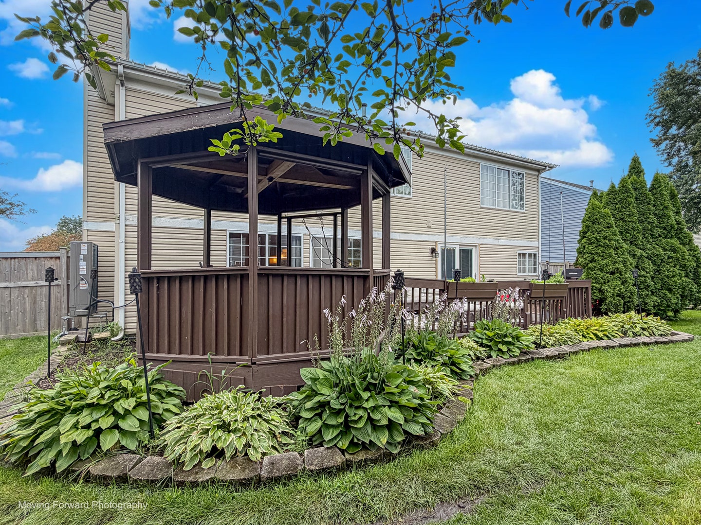 1301 Big Oak Trail, Aurora, IL 60506 1301 Big Oak Trail, Aurora, IL 60506