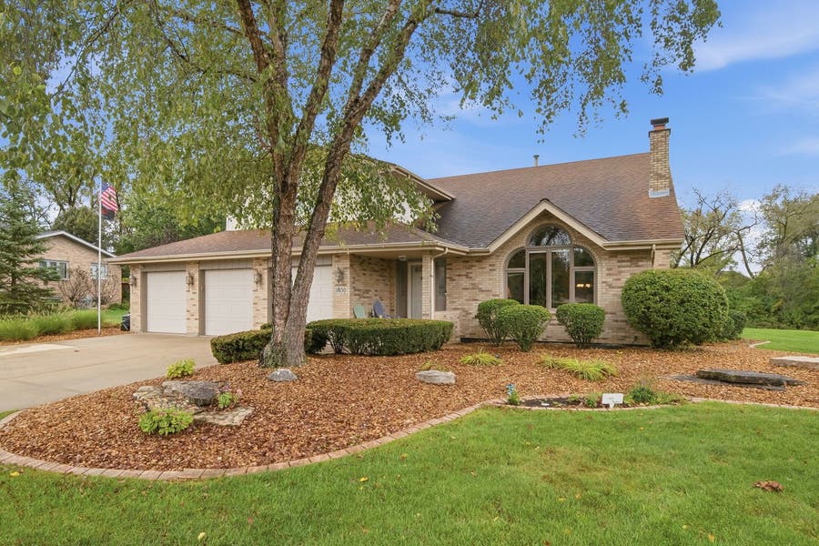 Property photo for 11630 Parkside Lane, Mokena, IL