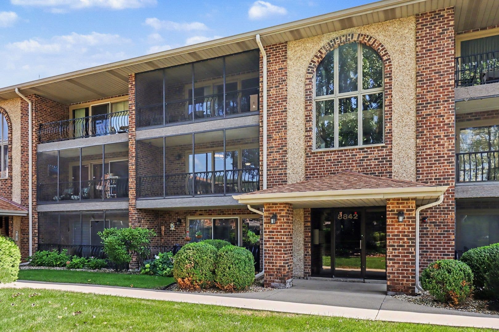 8842 W 140th Street, #2B, Orland Park, IL 60462