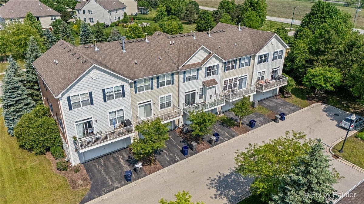 1005 Alberta Road, Elgin, IL 60124 1005 Alberta Road, Elgin, IL 60124