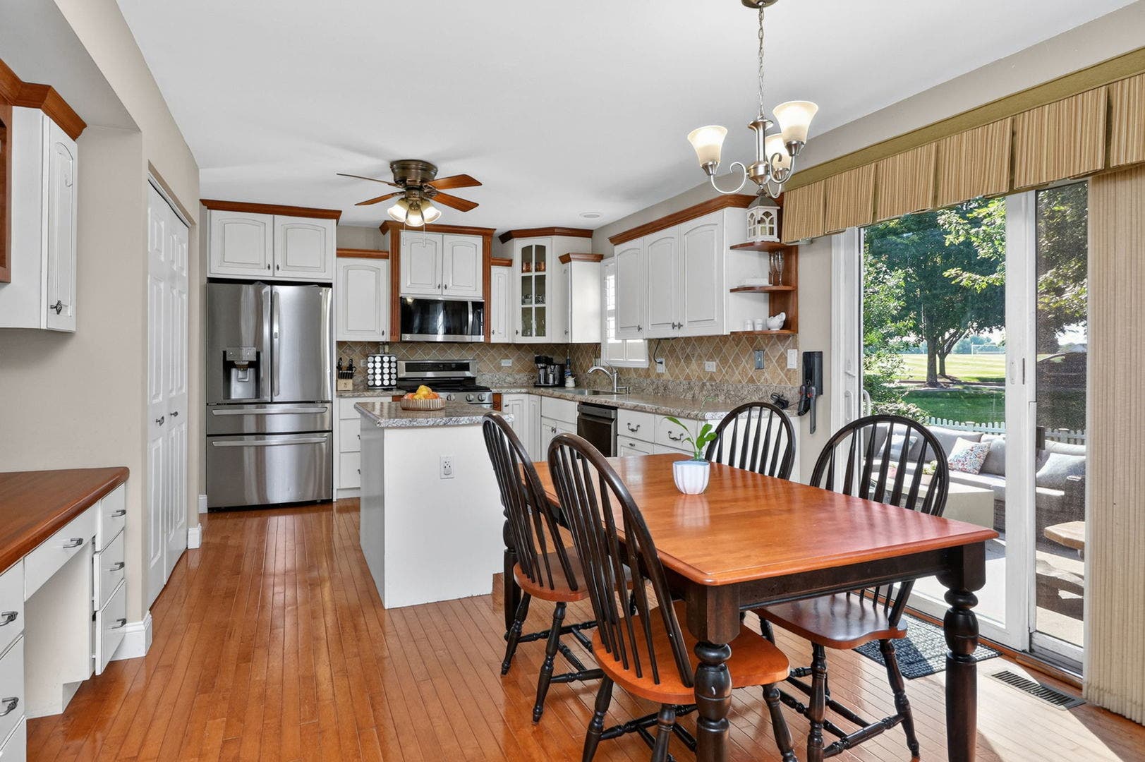 4322 Bronk Corner, Plainfield, IL 60586 4322 Bronk Corner, Plainfield, IL 60586
