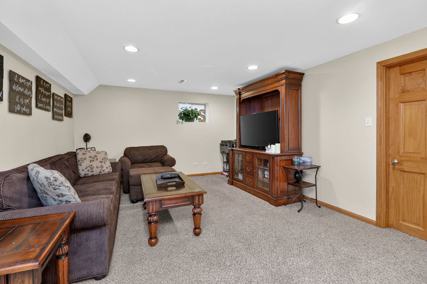 4322 Bronk Corner, Plainfield, IL 60586 4322 Bronk Corner, Plainfield, IL 60586