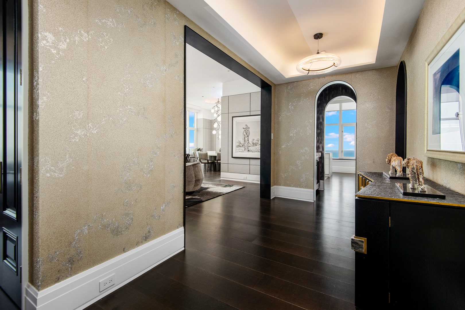 132 E Delaware Place, #6206, Chicago, IL 60611 132 E Delaware Place, #6206, Chicago, IL 60611