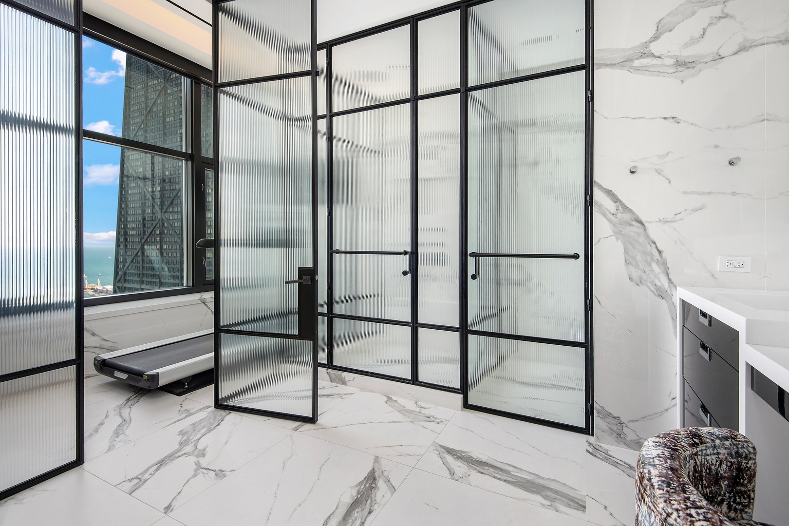 132 E Delaware Place, #6206, Chicago, IL 60611 132 E Delaware Place, #6206, Chicago, IL 60611