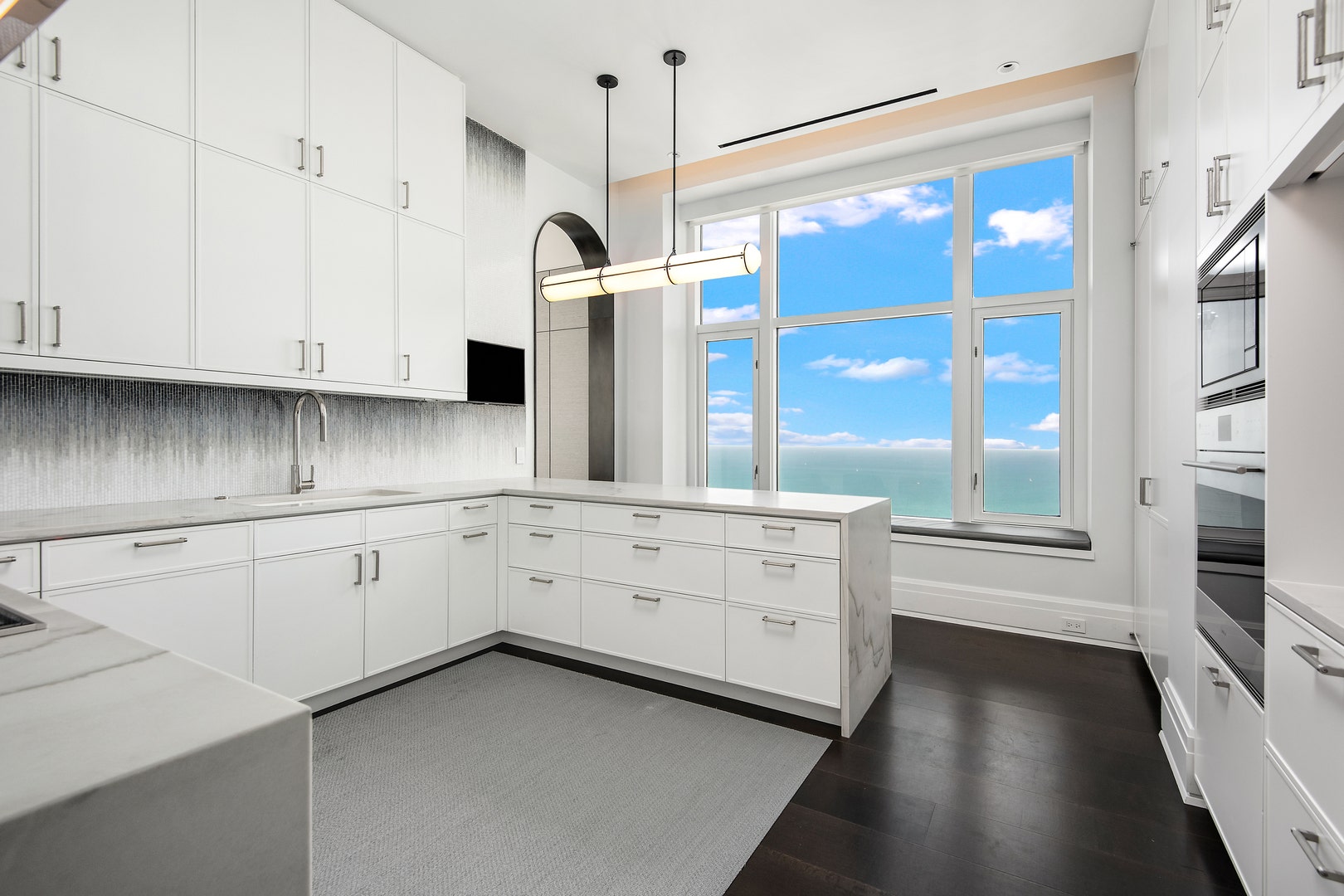 132 E Delaware Place, #6206, Chicago, IL 60611 132 E Delaware Place, #6206, Chicago, IL 60611