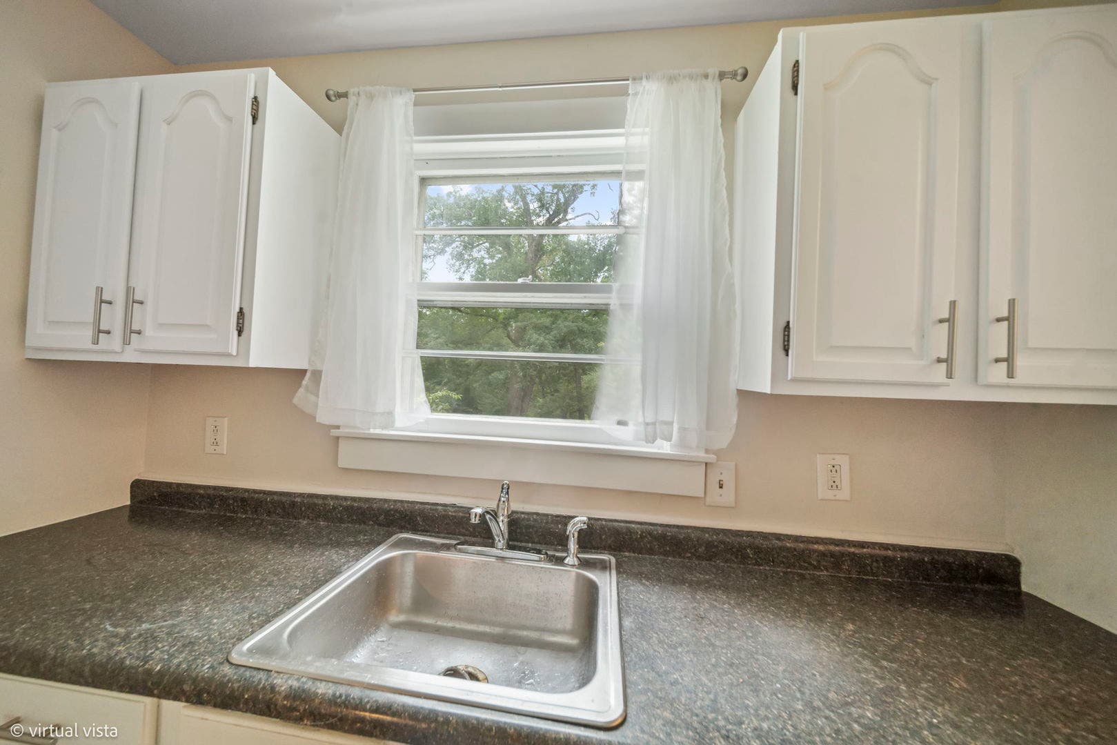 1805 Gilbert Avenue, Downers Grove, IL 60515 1805 Gilbert Avenue, Downers Grove, IL 60515