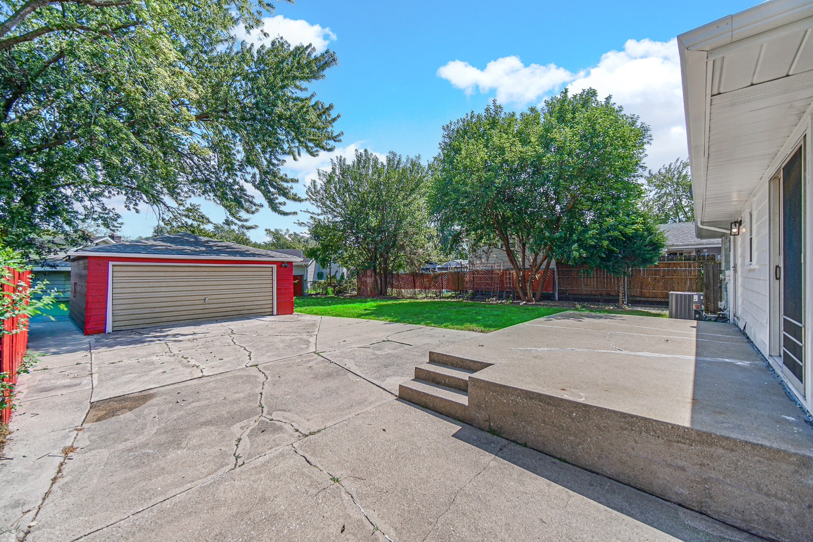 17517 Shirley Drive, Lansing, IL 60438 17517 Shirley Drive, Lansing, IL 60438