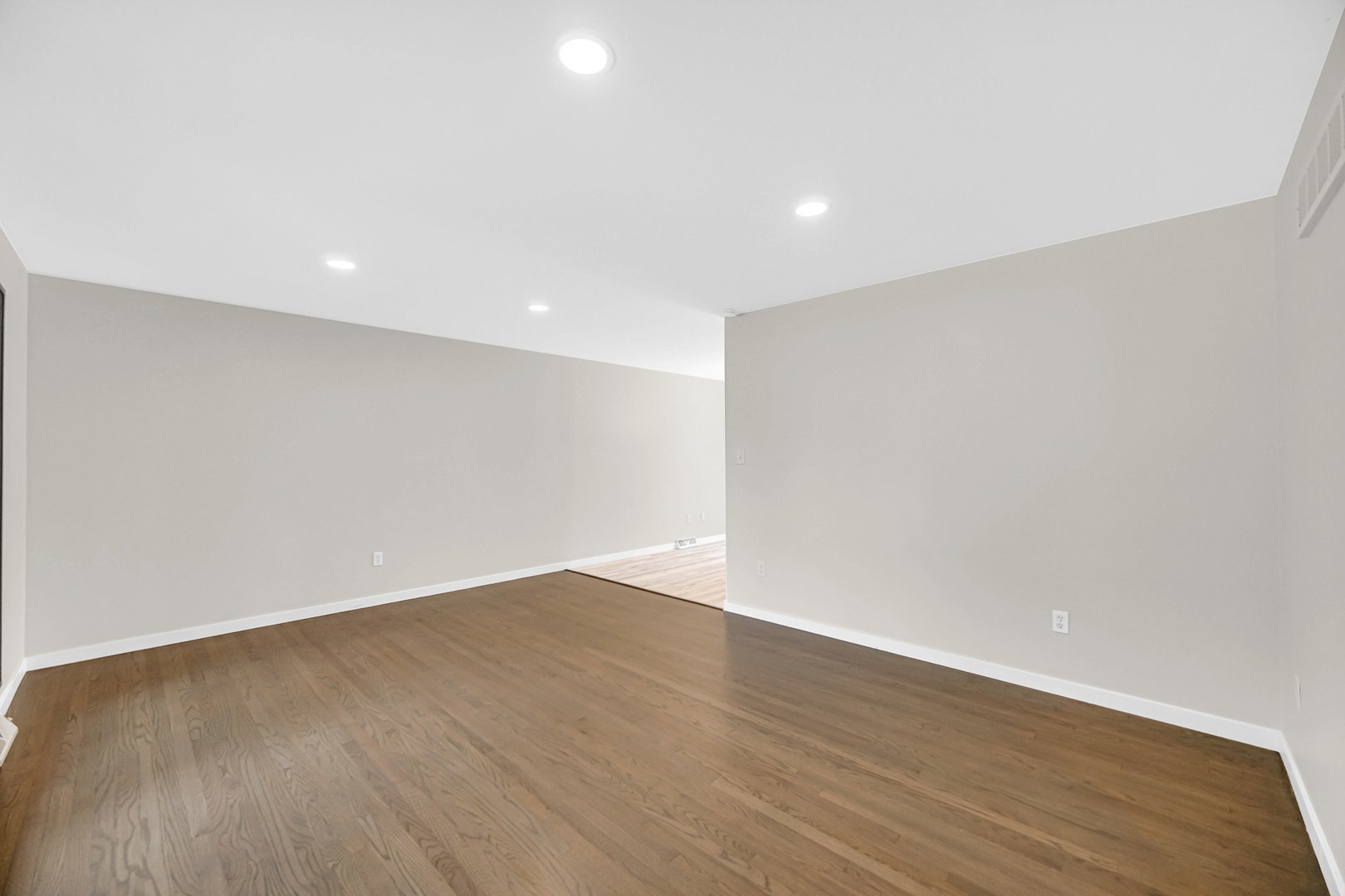 17517 Shirley Drive, Lansing, IL 60438 17517 Shirley Drive, Lansing, IL 60438