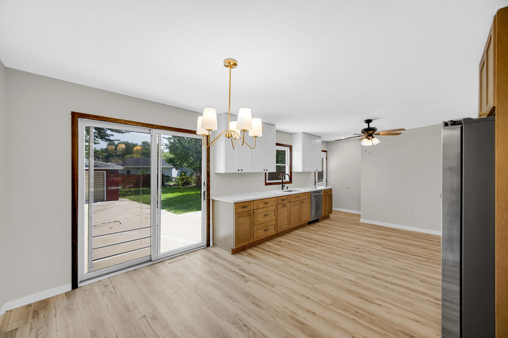 17517 Shirley Drive, Lansing, IL 60438 17517 Shirley Drive, Lansing, IL 60438