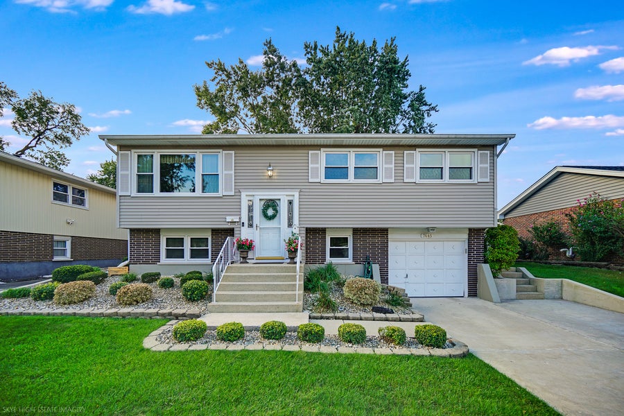 Property photo for 7445 161 Street, Tinley Park, IL