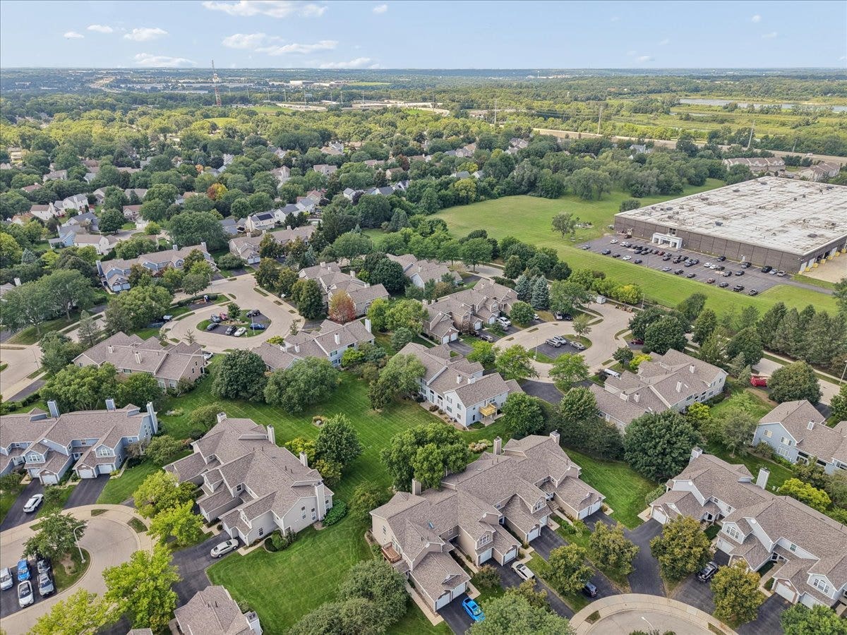 1323 Providence Circle, Elgin, IL 60120 1323 Providence Circle, Elgin, IL 60120