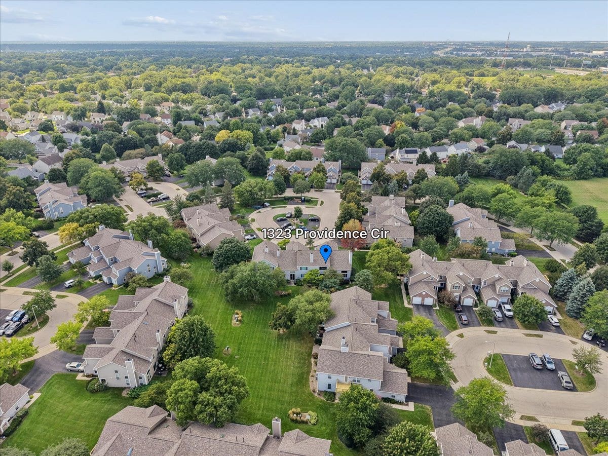1323 Providence Circle, Elgin, IL 60120 1323 Providence Circle, Elgin, IL 60120