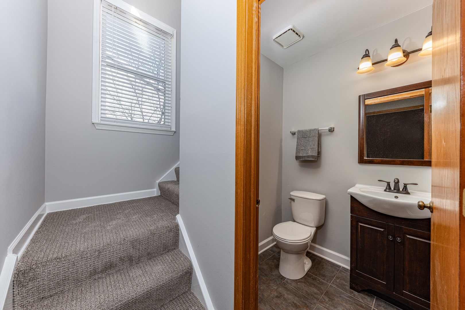 617 Lakewood Farms Drive, Bolingbrook, IL 60490 617 Lakewood Farms Drive, Bolingbrook, IL 60490