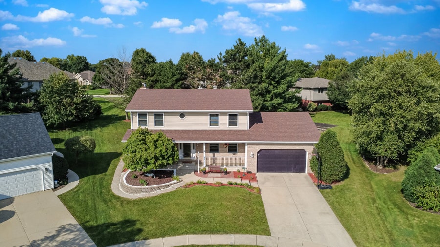 Property photo for 16954 Mohican Drive, Lockport, IL