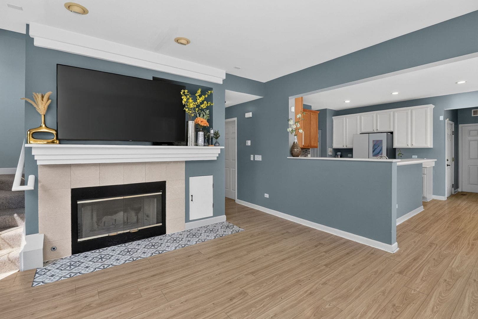 722 Metropolitan Avenue, Bolingbrook, IL 60490 722 Metropolitan Avenue, Bolingbrook, IL 60490