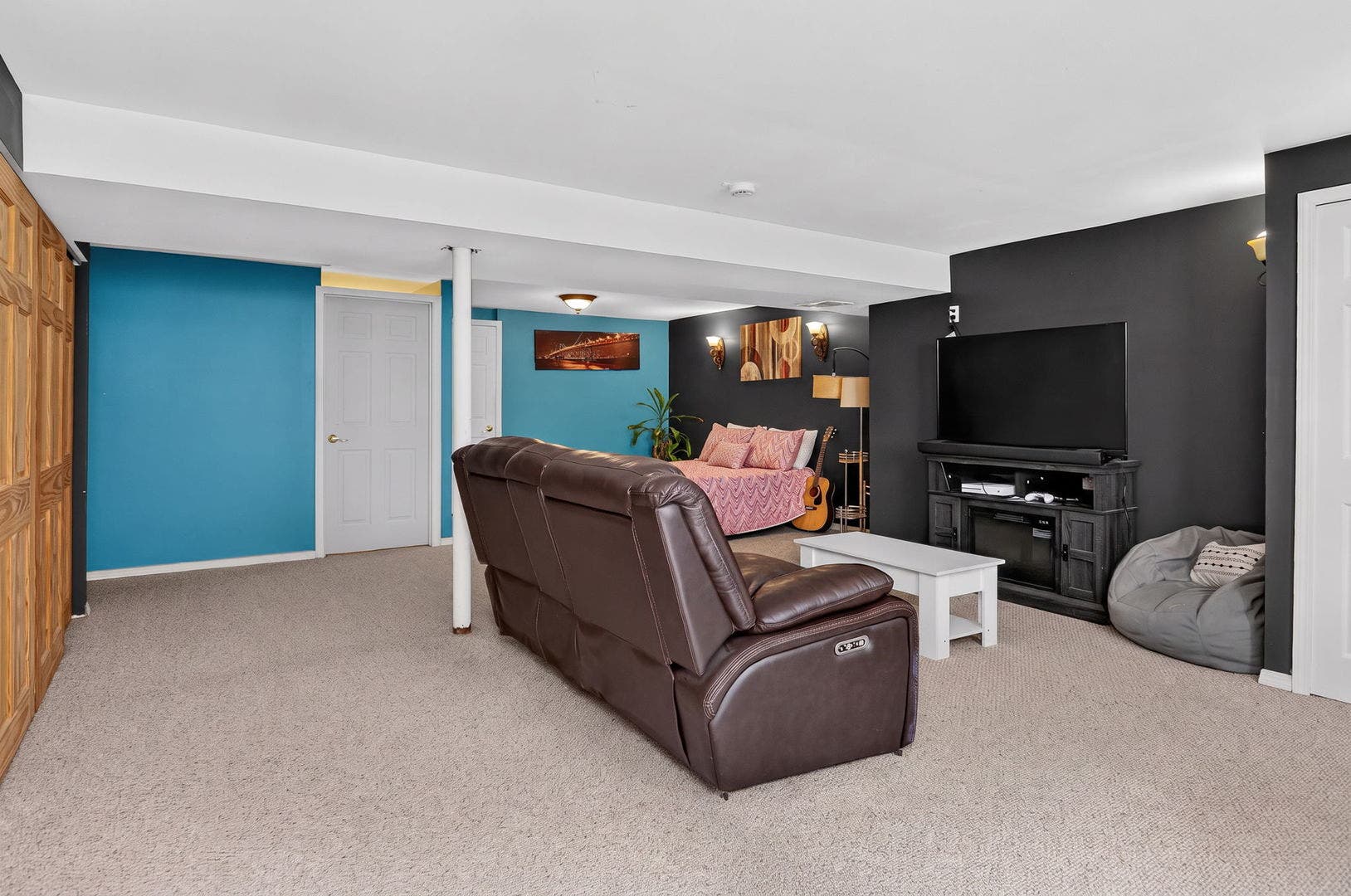 722 Metropolitan Avenue, Bolingbrook, IL 60490 722 Metropolitan Avenue, Bolingbrook, IL 60490