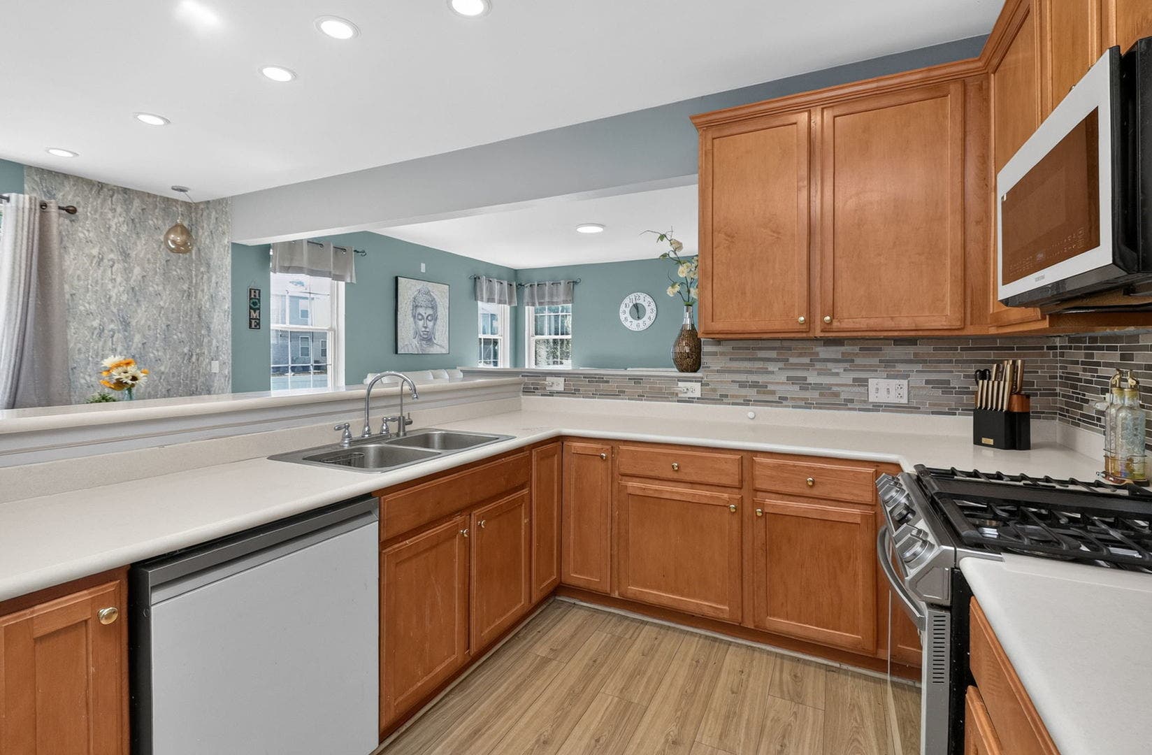 722 Metropolitan Avenue, Bolingbrook, IL 60490 722 Metropolitan Avenue, Bolingbrook, IL 60490
