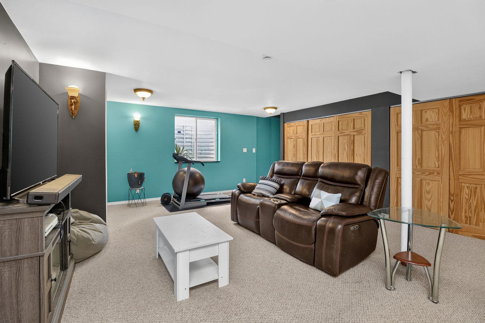 722 Metropolitan Avenue, Bolingbrook, IL 60490 722 Metropolitan Avenue, Bolingbrook, IL 60490