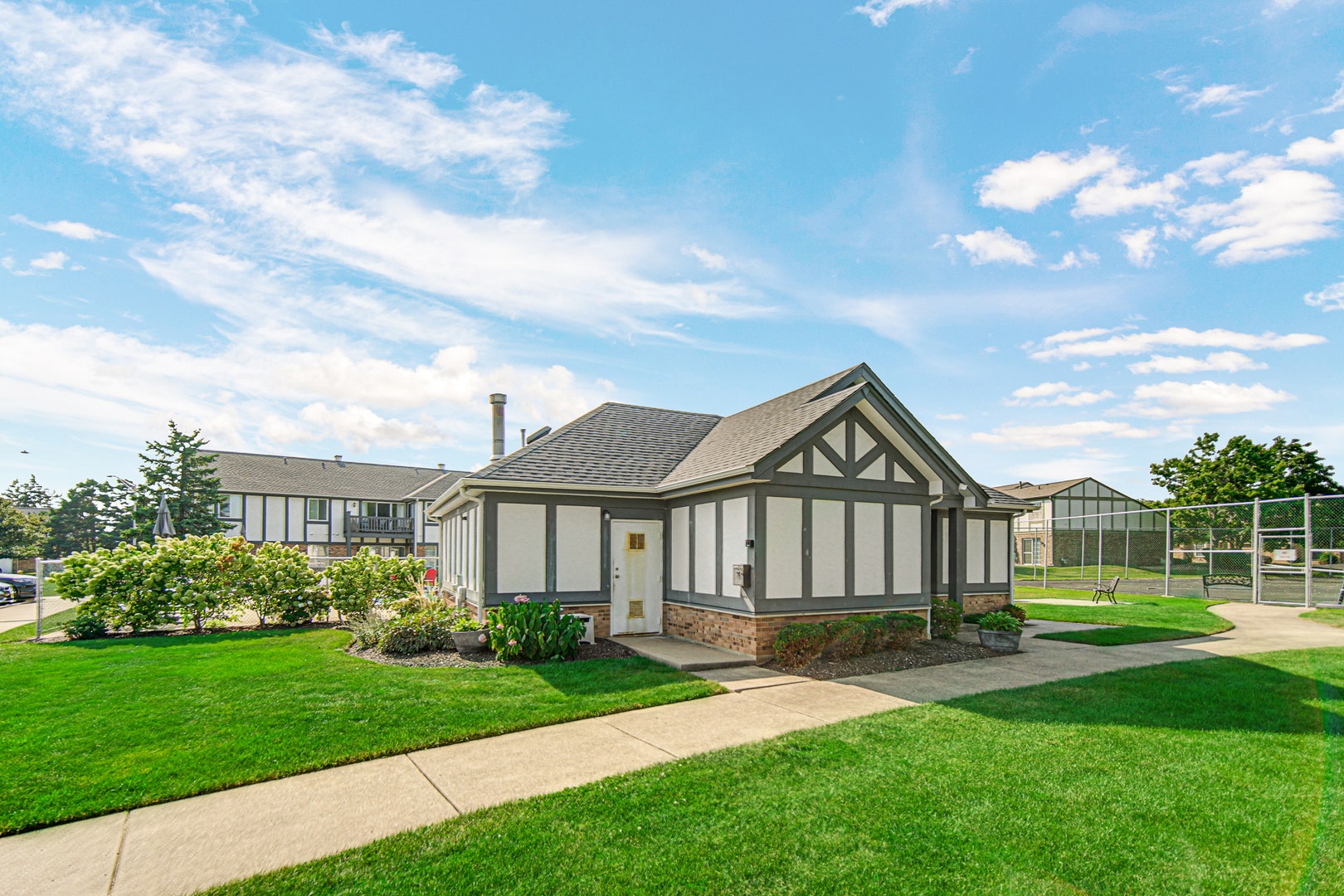 9151 Sutton Court, #93, Orland Park, IL 60462