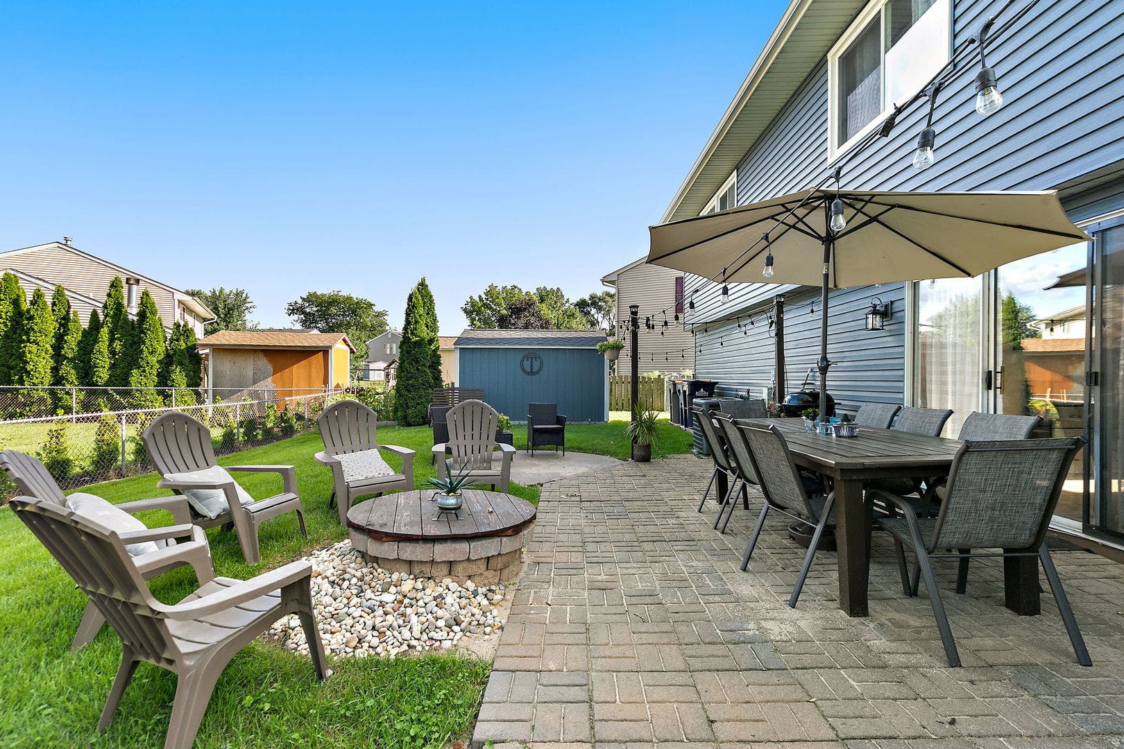 17 Joslyn Drive, Elgin, IL 60120 17 Joslyn Drive, Elgin, IL 60120