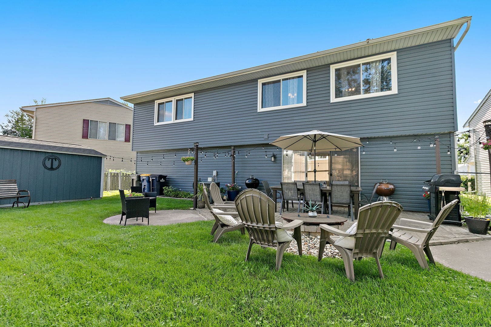 17 Joslyn Drive, Elgin, IL 60120 17 Joslyn Drive, Elgin, IL 60120