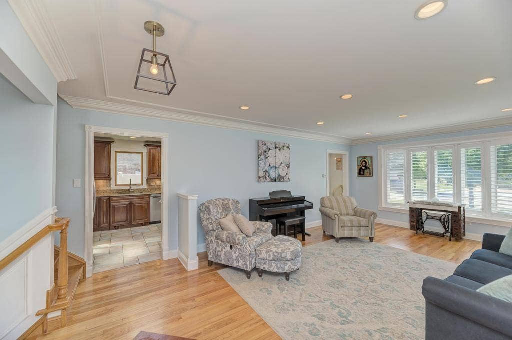 16829 Creekside Avenue, Tinley Park, IL 60487 16829 Creekside Avenue, Tinley Park, IL 60487