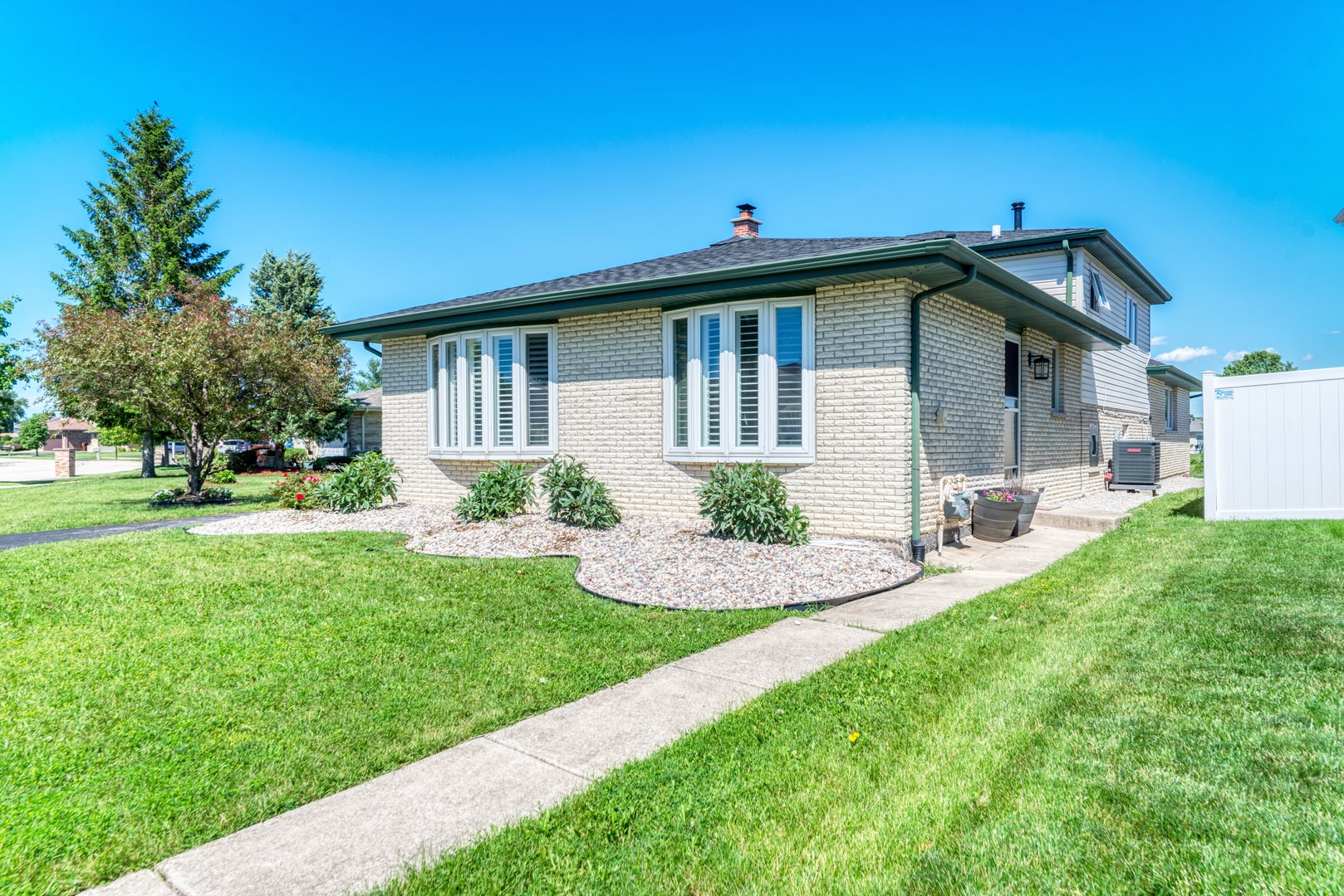 16829 Creekside Avenue, Tinley Park, IL 60487 16829 Creekside Avenue, Tinley Park, IL 60487