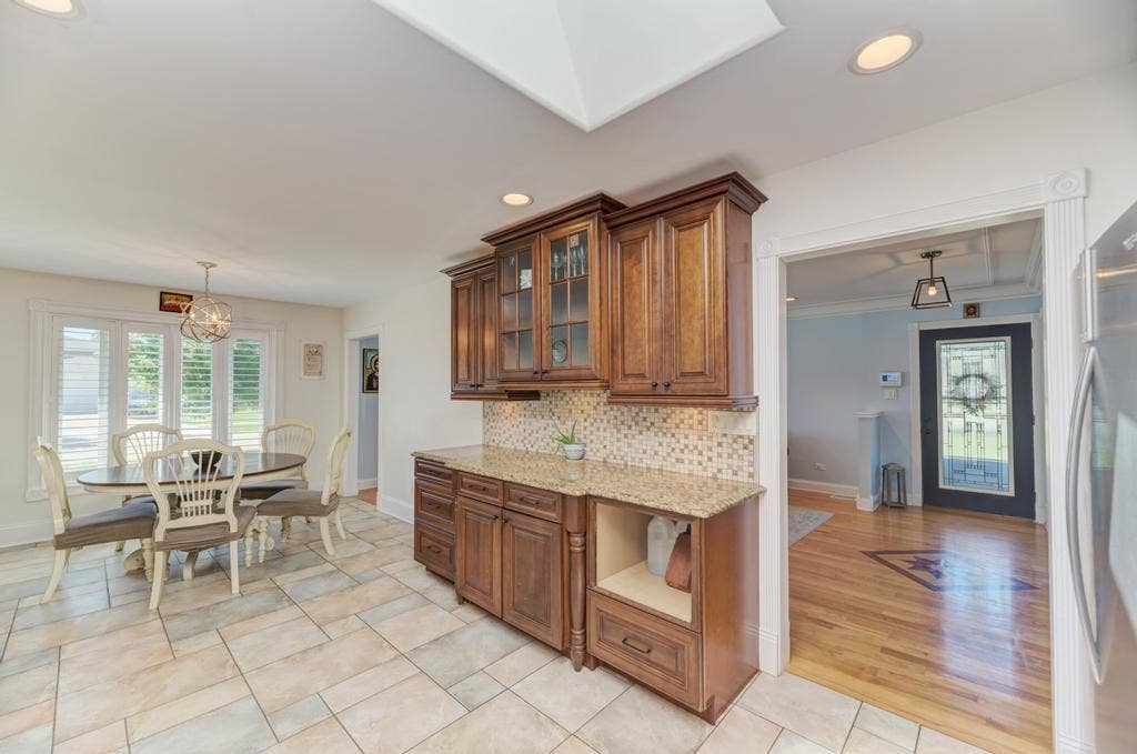 16829 Creekside Avenue, Tinley Park, IL 60487 16829 Creekside Avenue, Tinley Park, IL 60487