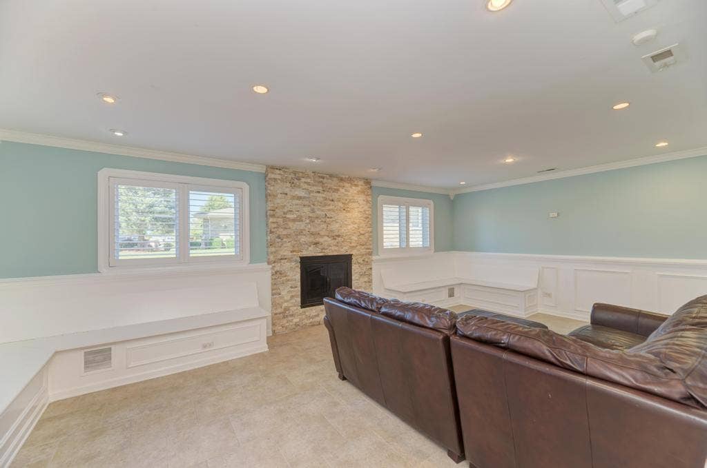 16829 Creekside Avenue, Tinley Park, IL 60487 16829 Creekside Avenue, Tinley Park, IL 60487