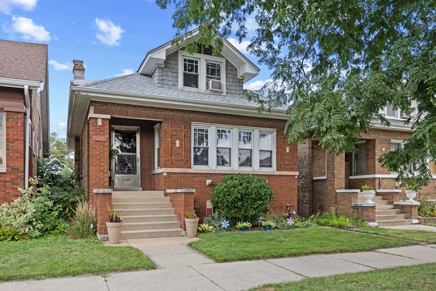 Property photo for 5928 W Grace Street, Chicago, IL