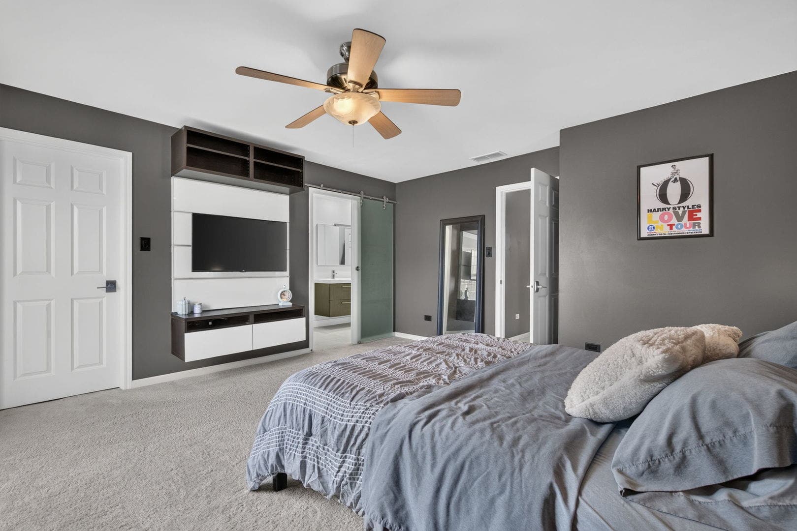 2228 Graystone Drive, Joliet, IL 60431 2228 Graystone Drive, Joliet, IL 60431
