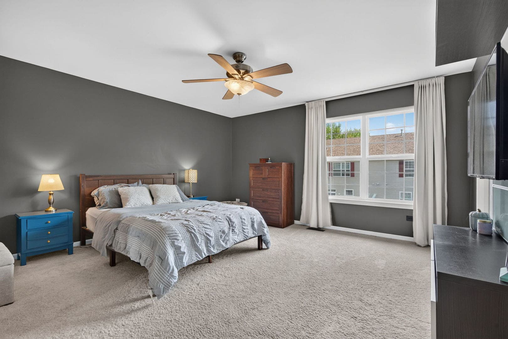 2228 Graystone Drive, Joliet, IL 60431 2228 Graystone Drive, Joliet, IL 60431