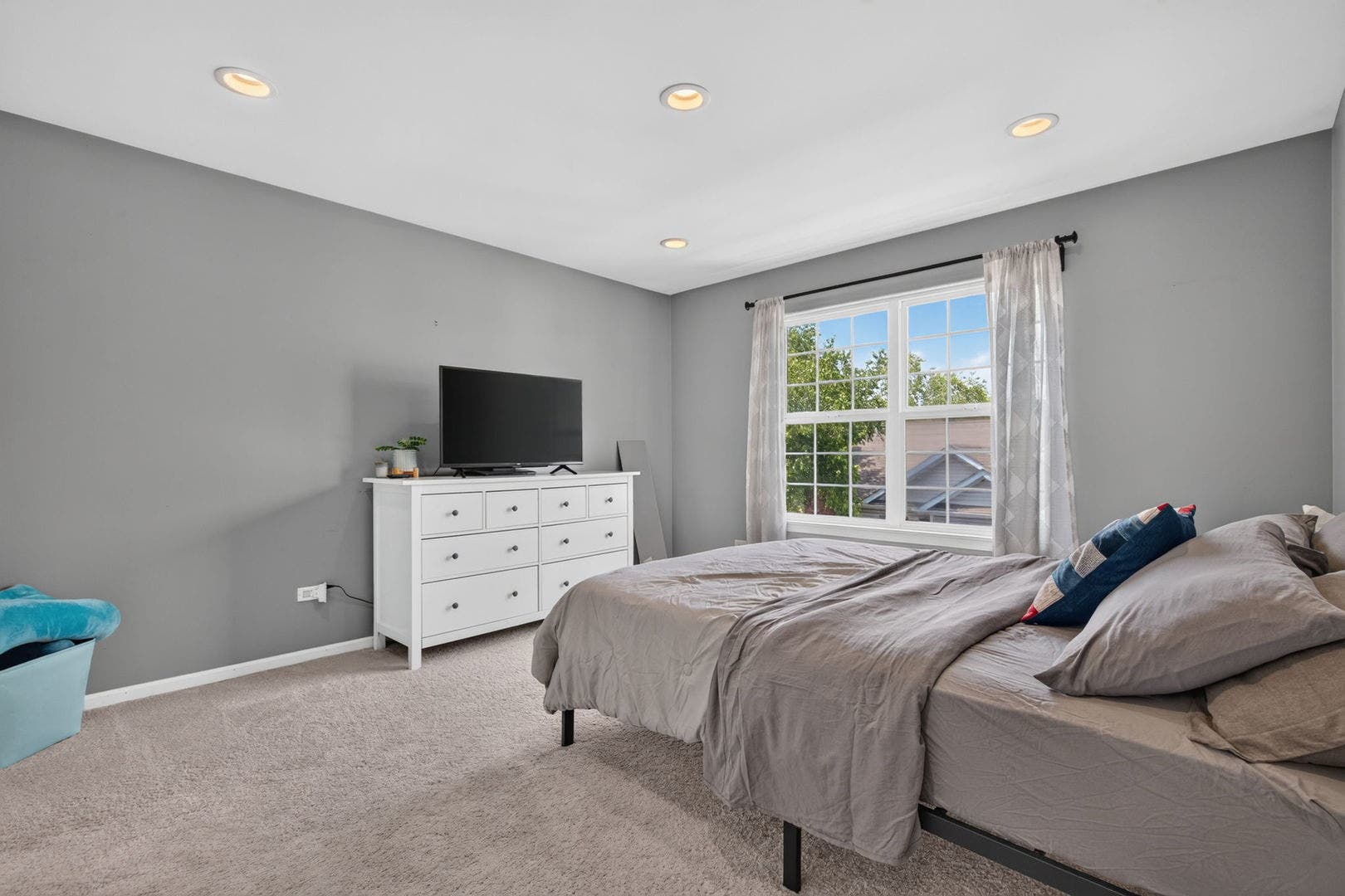 2228 Graystone Drive, Joliet, IL 60431 2228 Graystone Drive, Joliet, IL 60431