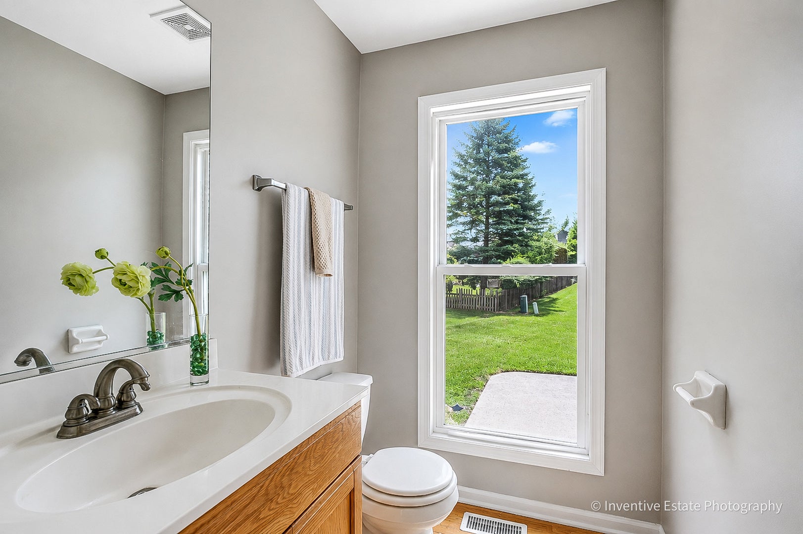 1925 Danube Way, Bolingbrook, IL 60490 1925 Danube Way, Bolingbrook, IL 60490