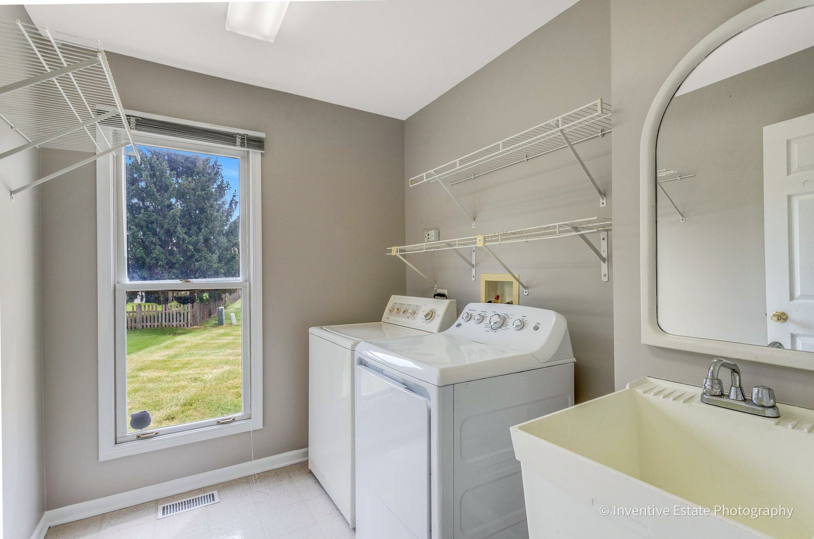 1925 Danube Way, Bolingbrook, IL 60490 1925 Danube Way, Bolingbrook, IL 60490