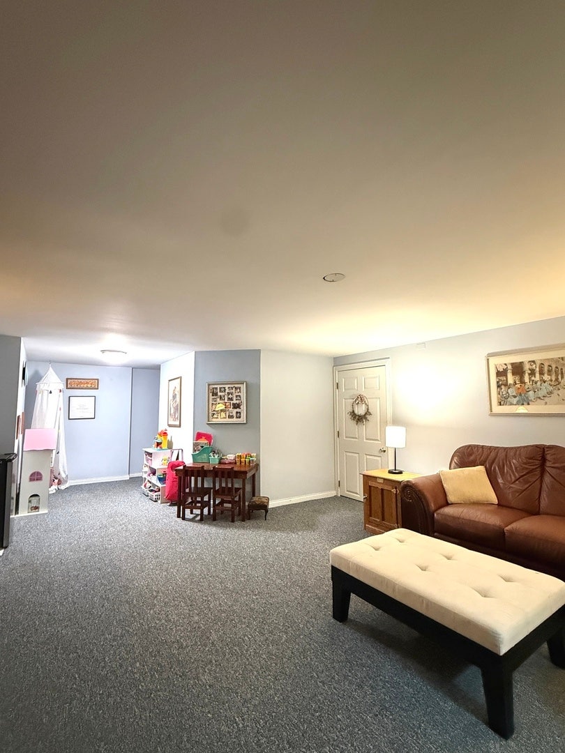 11751 Greenfield Drive, Orland Park, IL 60467